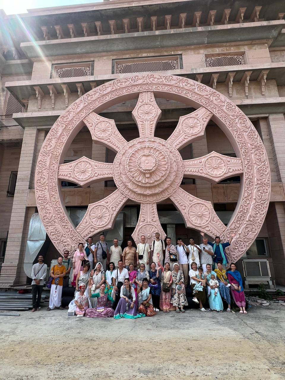 ПАРИКРАМЫ С ГОВАРДХАН ГОПАЛОМ ПРАБХУ